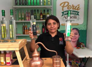 De residuos a oportunidad: bodega iqueña transforma desechos del pisco en alcohol desinfectante
