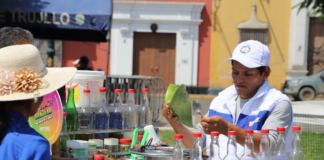 Emolienteros fortalecen la economía popular con formalización y buenas prácticas