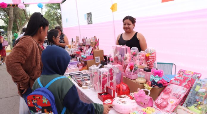 Feria Valentines Piuranos en el Parque Infantil impulsa a 25 emprendedores locales