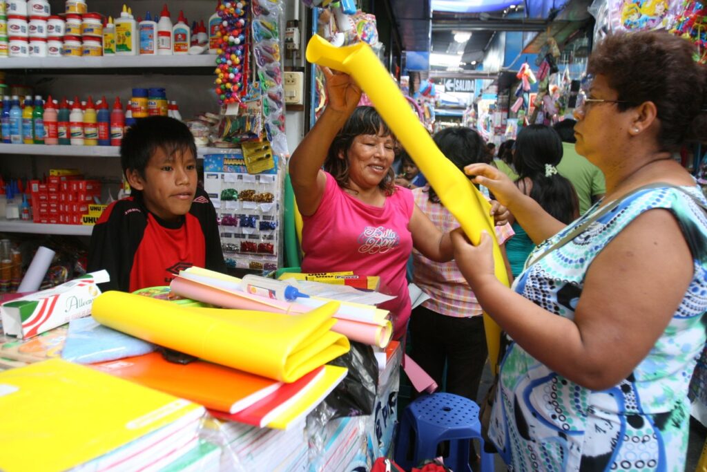Cómo reorganizar tu presupuesto familiar tras los gastos escolares