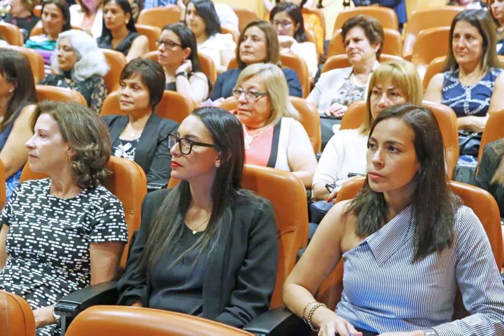 Banco Mundial señala que Perú avanza hacia la igualdad económica de las mujeres Banco Mundial señala que Perú avanza hacia la igualdad económica de las mujeres