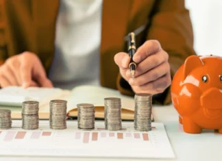 Cinco preguntas que debes hacerte antes de invertir dinero, según especialistas