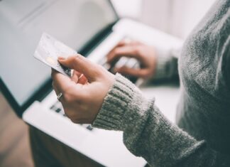 Perú regula el diseño manipulador en aplicaciones y tiendas online con nueva norma de protección al consumidor