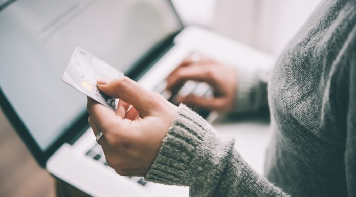 Perú regula el diseño manipulador en aplicaciones y tiendas online con nueva norma de protección al consumidor