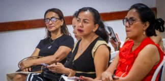 Más de 50 mujeres fortalecen sus negocios con IA en Loreto