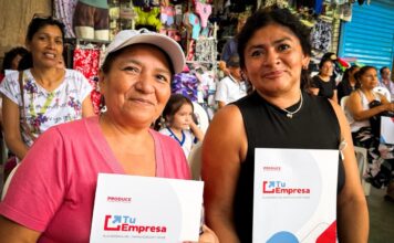 Emprendedores y comerciantes de Chiclayo reciben capacitación en IA y marketing digital