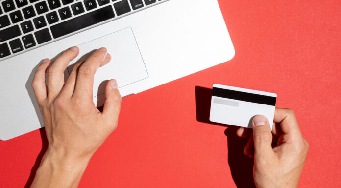 Solo 1 de cada 7 peruanos tiene tarjeta de crédito: la informalidad laboral es la principal barrera de acceso