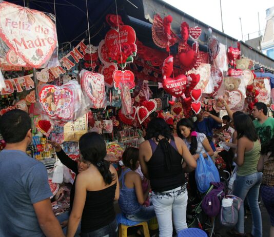 CCL proyecta ventas por S/ 4,500 millones en mayo por campaña del Día de la Madre