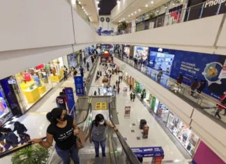 Economía peruana crece 3.68% en febrero de 2026 impulsada por consumo y servicios