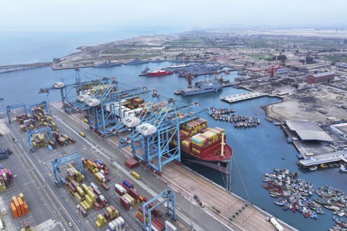 Exportaciones peruanas tienen amplio margen de crecimiento, según Adex