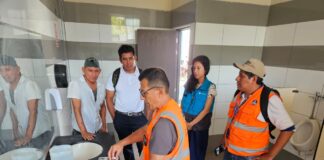 EPS Grau lanza “Gasfitero en tu escuela” para prevenir fallas sanitarias en colegios de Piura