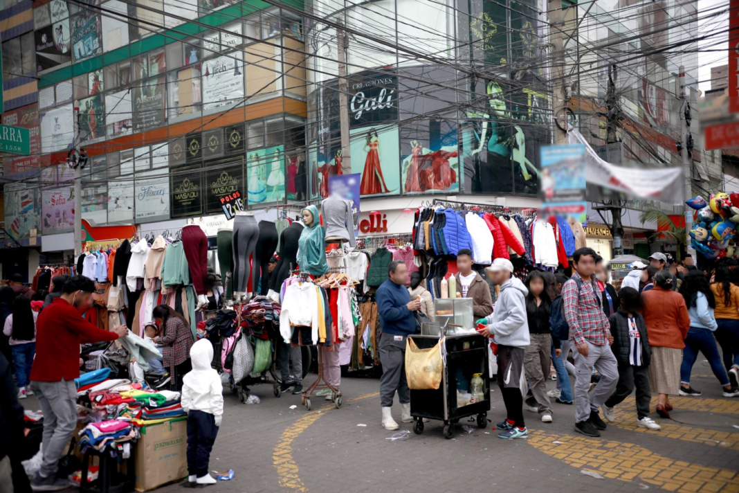Lanzan estrategia nacional contra la informalidad laboral que afecta a 12 millones de trabajadores hasta el 2040