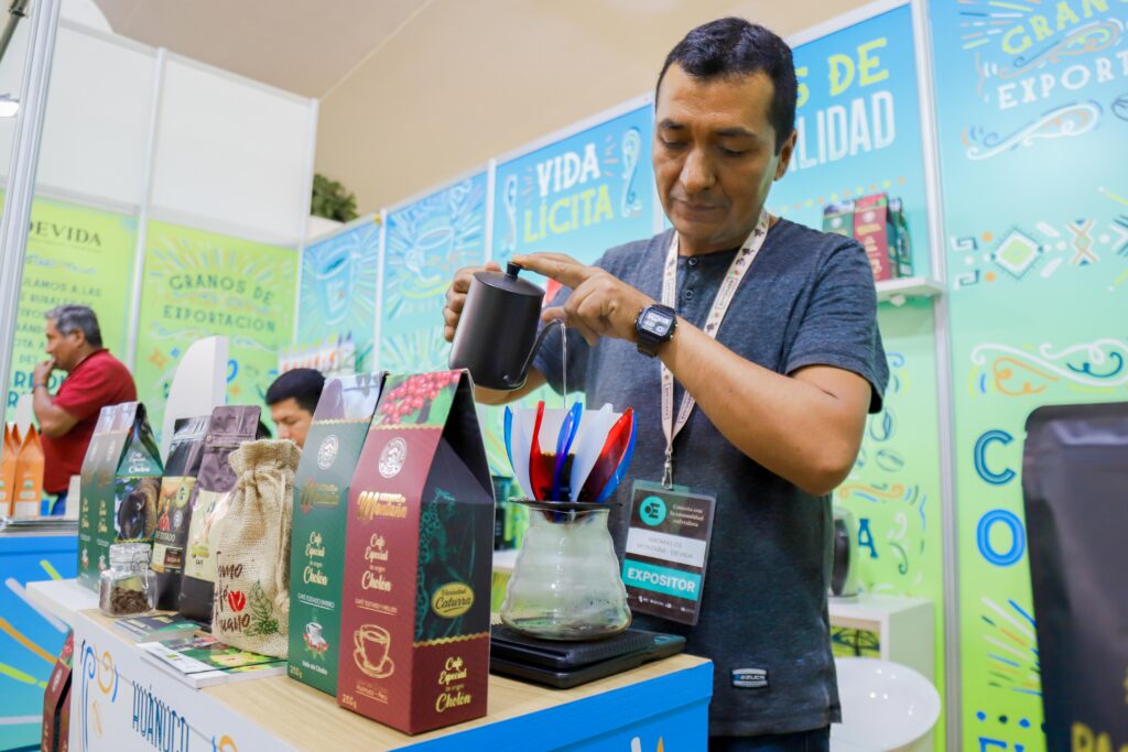 Perú: Mypes fortalecen su gestión con nuevas normas técnicas del sector producción