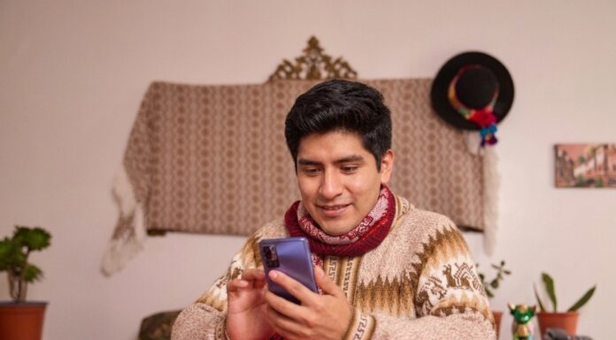 Erestel 2025: cada vez más hogares peruanos cuentan con un smartphone, ¿cuántos tienen?