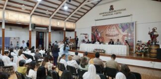 Bodegas de cinco regiones reciben reconocimiento por fortalecer la cadena vitivinícola nacional Bodegas de cinco regiones reciben reconocimiento por fortalecer la cadena vitivinícola nacional