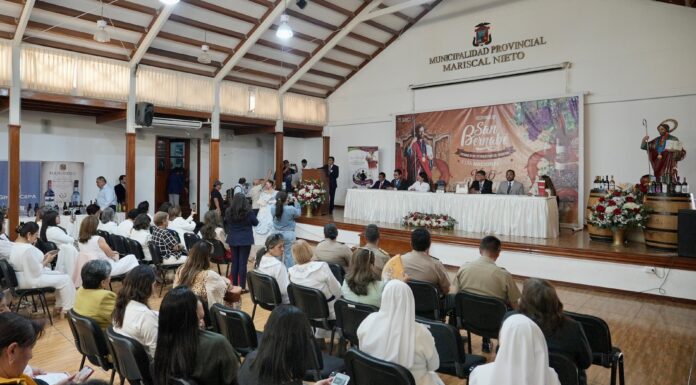 Bodegas de cinco regiones reciben reconocimiento por fortalecer la cadena vitivinícola nacional