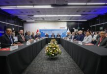 Gobierno y gremios empresariales conforman comisión para impulsar el desarrollo productivo Gobierno y gremios empresariales conforman comisión para impulsar el desarrollo productivo
