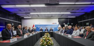 Gobierno y gremios empresariales conforman comisión para impulsar el desarrollo productivo Gobierno y gremios empresariales conforman comisión para impulsar el desarrollo productivo