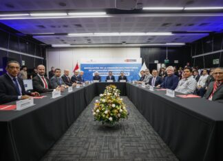 Gobierno y gremios empresariales conforman comisión para impulsar el desarrollo productivo