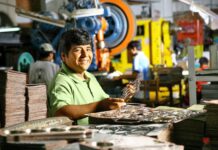 Mypes concentran el 99 % de las empresas peruanas y generan millones de empleos Mypes concentran el 99 % de las empresas peruanas y generan millones de empleos
