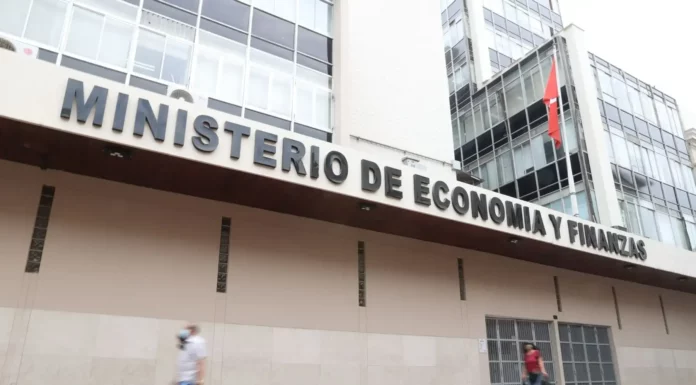 Ministerio de Economía descarta aumento del Impuesto Selectivo al Consumo en Perú Ministerio de Economía descarta aumento del Impuesto Selectivo al Consumo en Perú