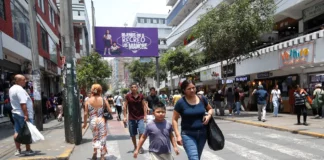Gamarra apuesta por prendas ligeras y promociones ante un invierno menos intenso en 2026