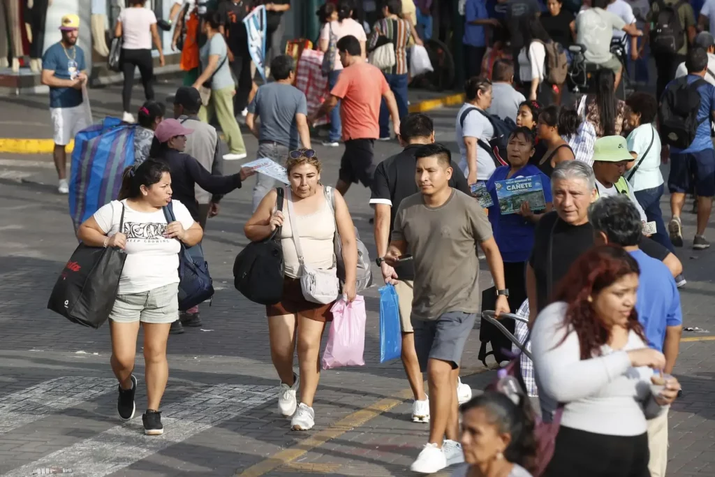 Día del Padre: Gamarra presenta promociones para vestir a papá desde S/50