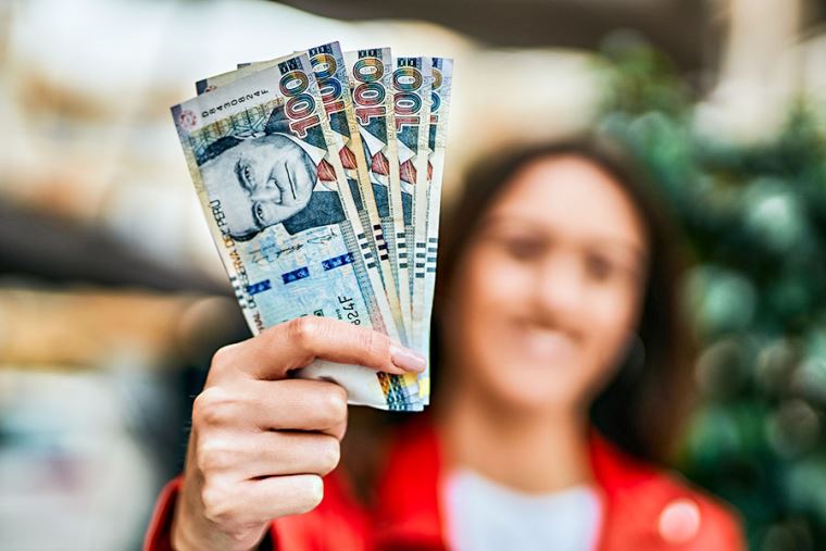 Gratificación por Fiestas Patrias: trabajadores recibirán un sueldo y una bonificación adicional de hasta 9 % Gratificación por Fiestas Patrias: trabajadores recibirán un sueldo y una bonificación adicional de hasta 9 %