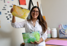 Startup peruana transforma más de 49 mil bolsas plásticas en accesorios de moda sostenible
