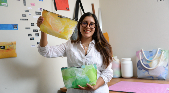 Startup peruana transforma más de 49 mil bolsas plásticas en accesorios de moda sostenible