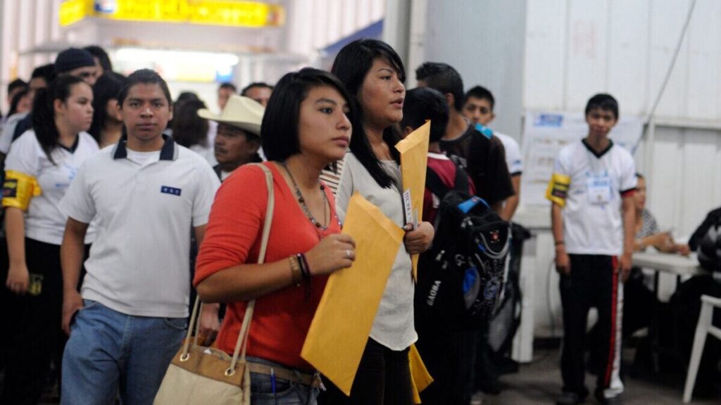 Reforma laboral buscará ampliar el acceso de los jóvenes al empleo formal, afirma ministro Sheput Reforma laboral buscará ampliar el acceso de los jóvenes al empleo formal, afirma ministro Sheput