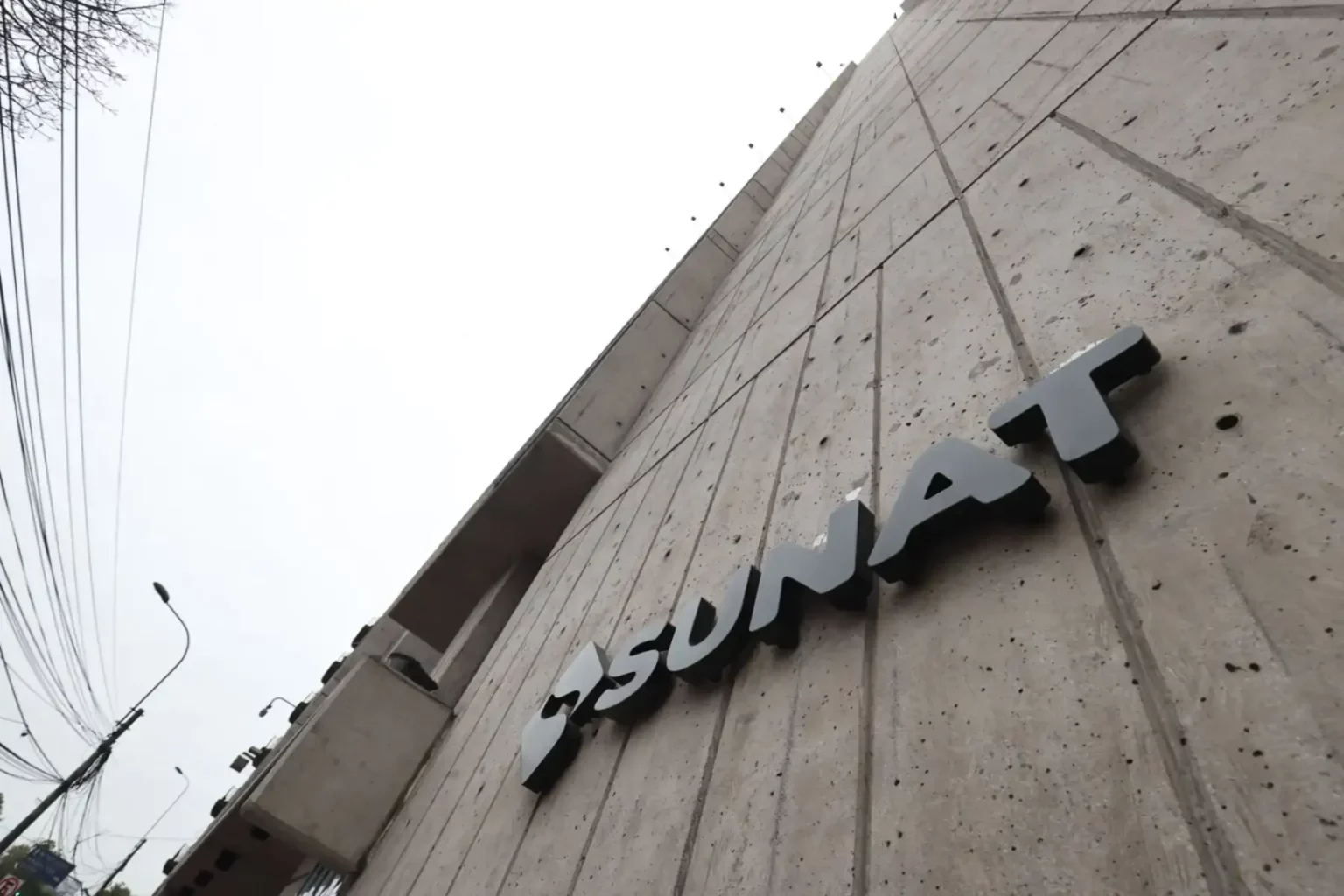 Sunat cambia reglas del RUC: contribuyentes deberán validar correo y celular