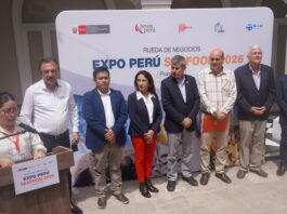 El titular del Mincetur participó en la inauguración de Expo Perú Seafood 2026 en Piura. Durante la actividad, destacó la presencia de compradores internacionales y señaló que el país debe avanzar hacia la elaboración de productos terminados para generar más empleo.