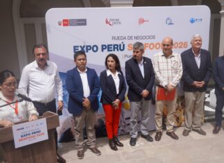 El titular del Mincetur participó en la inauguración de Expo Perú Seafood 2026 en Piura. Durante la actividad, destacó la presencia de compradores internacionales y señaló que el país debe avanzar hacia la elaboración de productos terminados para generar más empleo.