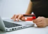Jóvenes acceden a más productos financieros, pero aún enfrentan retos para ahorrar