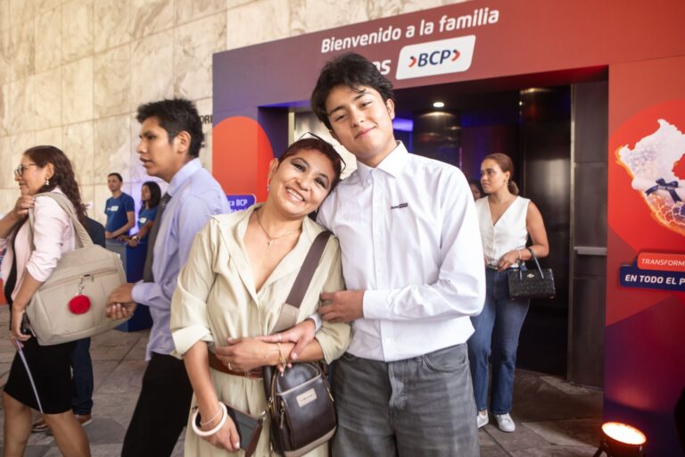 BCP ofrece hasta 100 becas integrales para estudiar en universidades e institutos del Perú